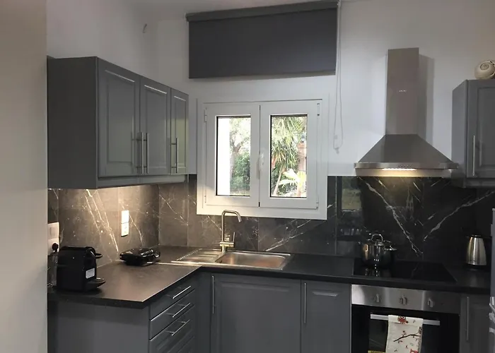 Alexander Apartment Roda (Corfu)